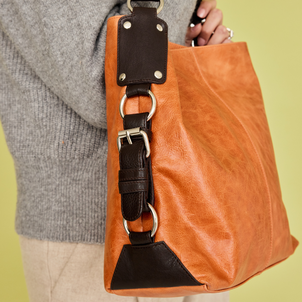 Simone Md Leather Shoulder Bag