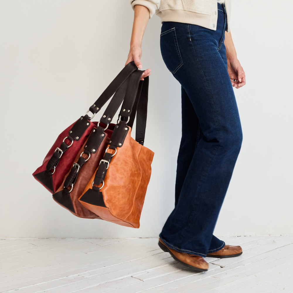 Simone Md Leather Shoulder Bag