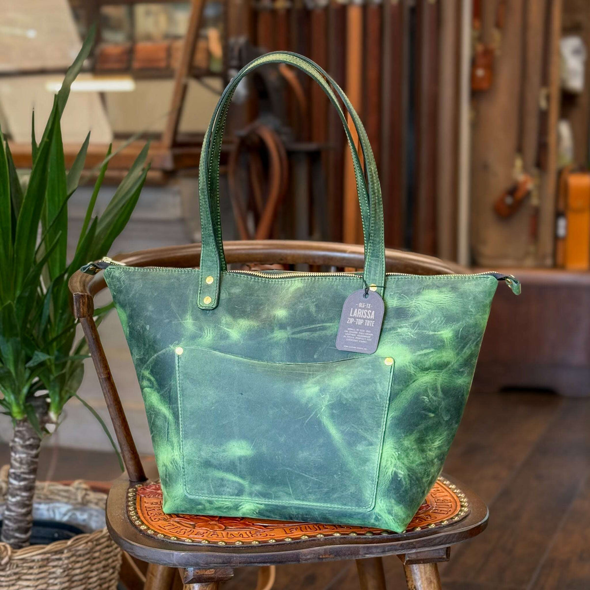 Larissa Tote - Traveler Collection