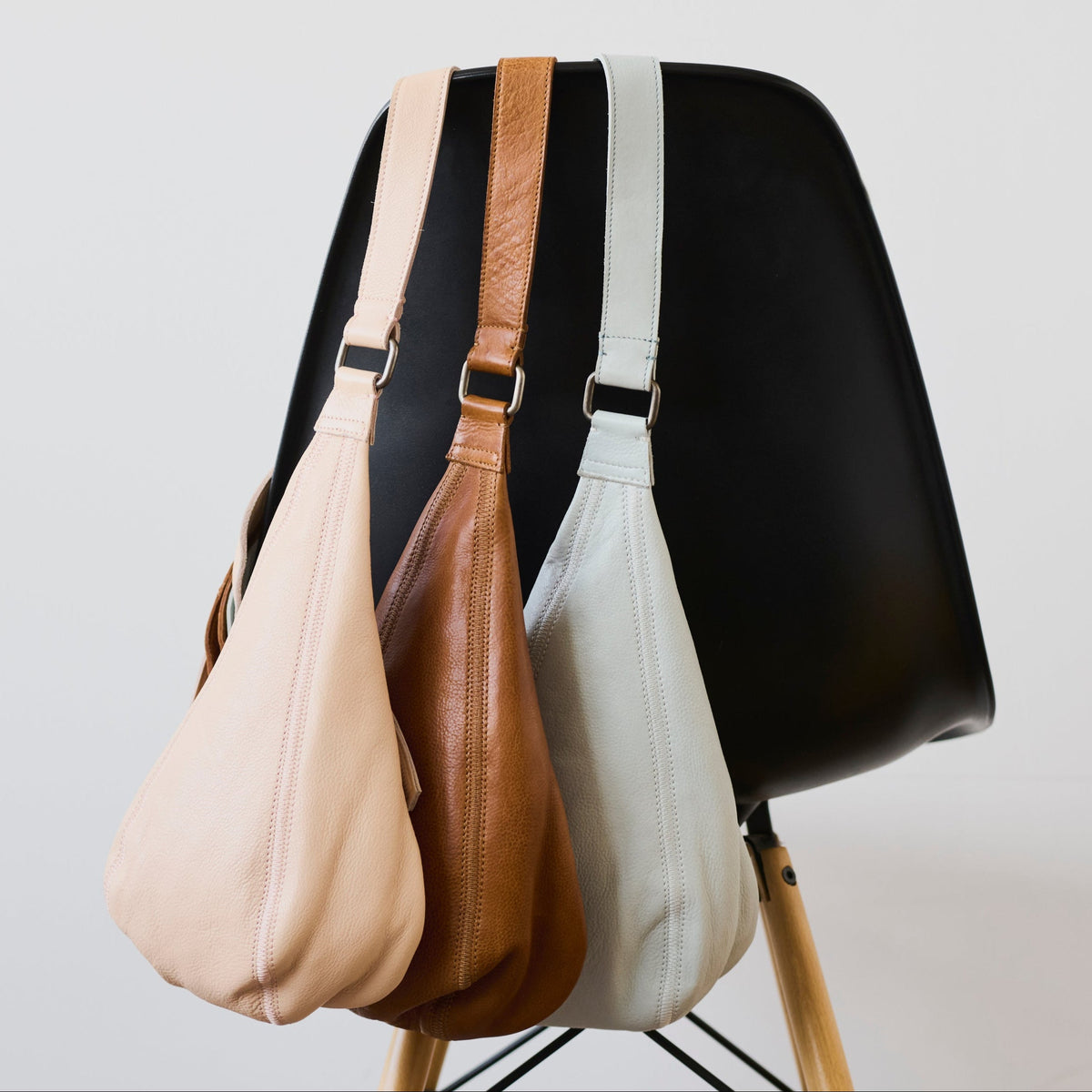 Hippie Leather Sling Bag (Sm)