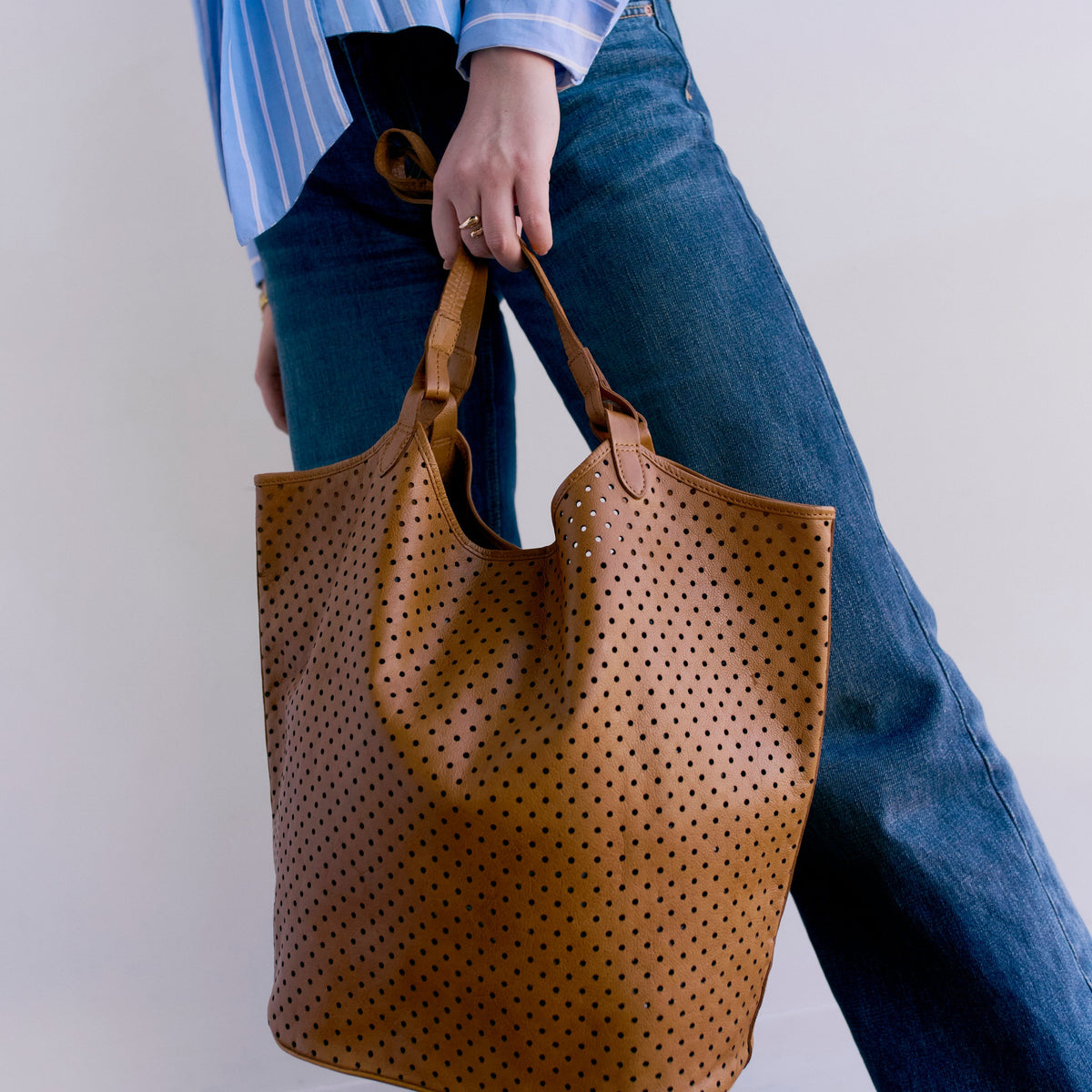 Tour Leather Tote Bag